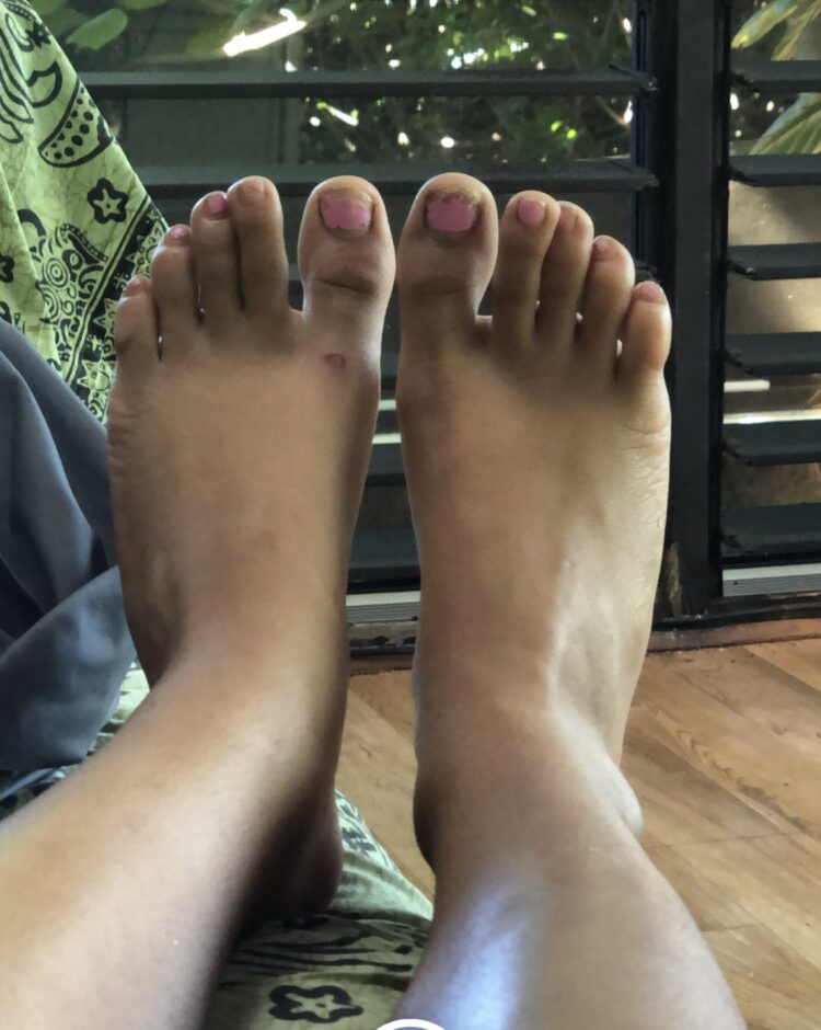 eva gutowski feet