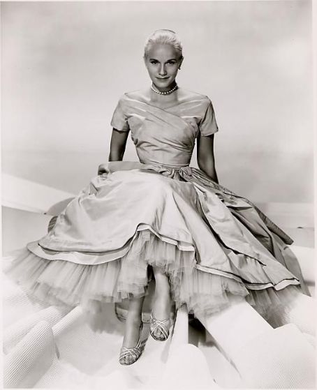 eva marie saint feet 4