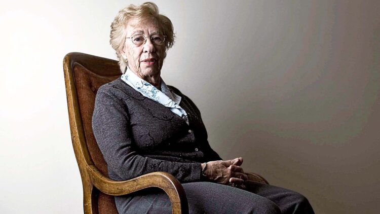 eva schloss feet 6