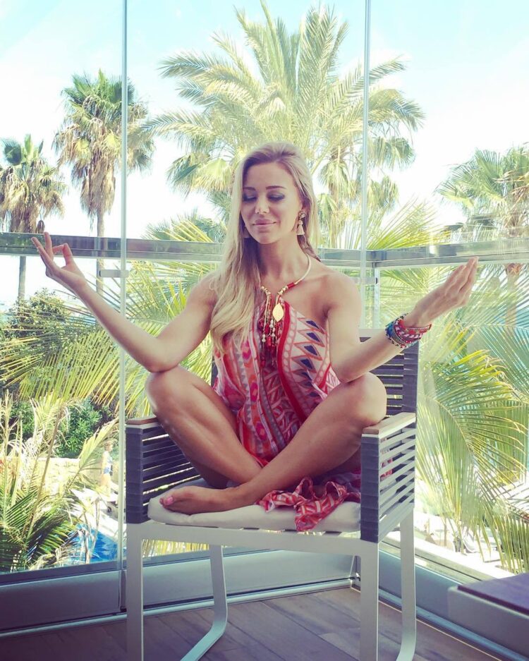 evangelina anderson feet 4