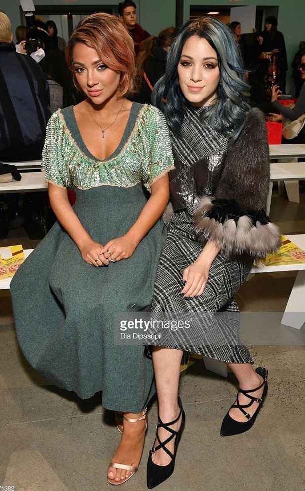 evangeline olualu feet 3