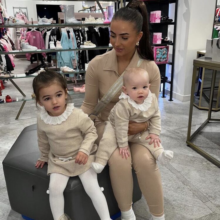 evangeline olualu feet