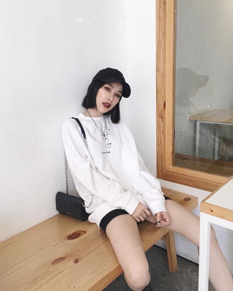 evangeline yan feet 4