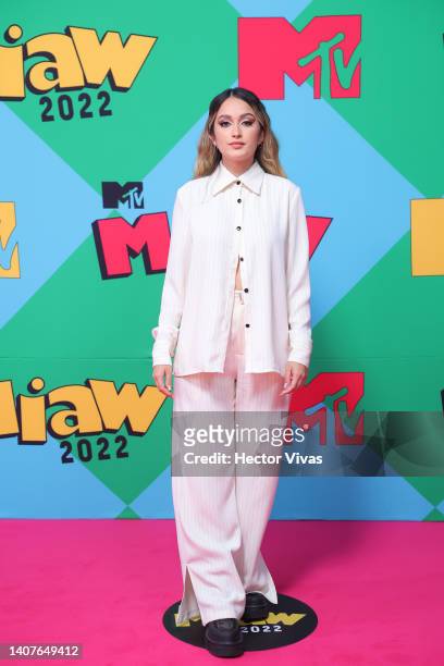 evelyn almaguer feet 3