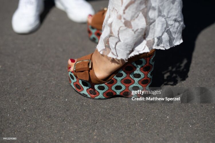 evelyn burdecki feet 6