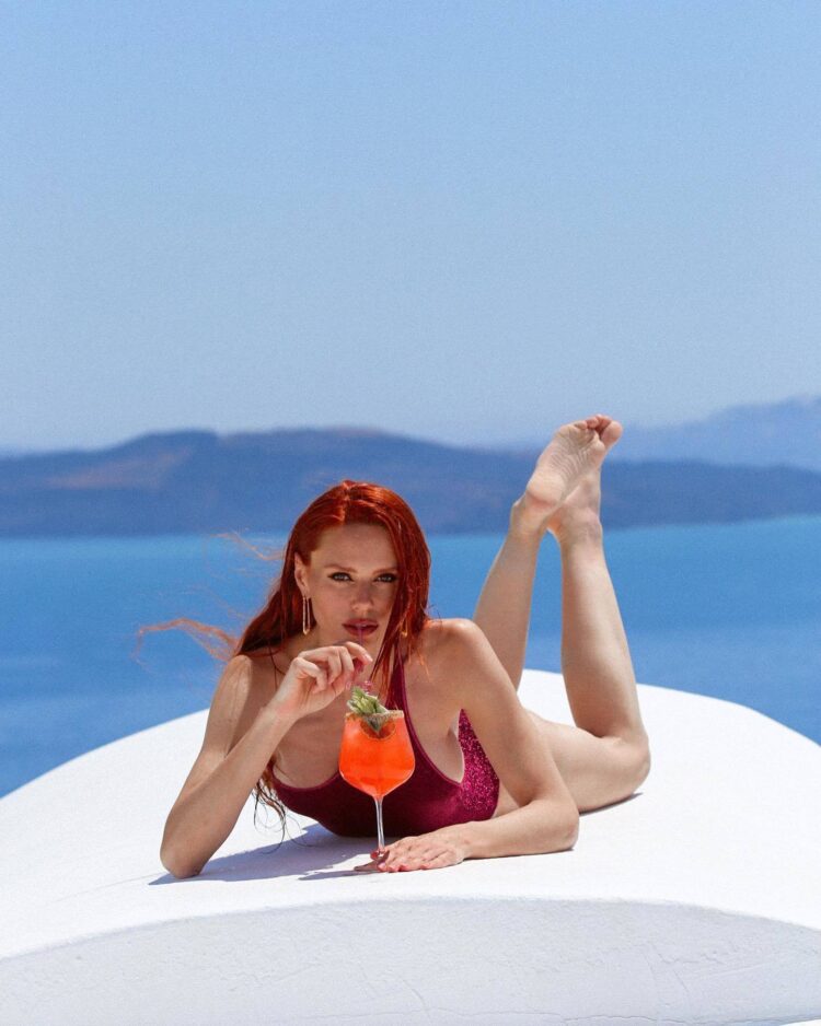 evelyn kazantzoglou feet 1