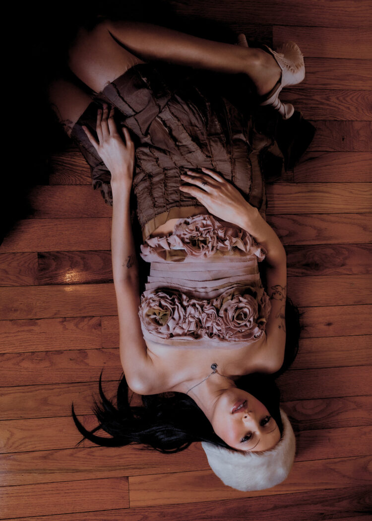 evelyn sanchez feet scaled