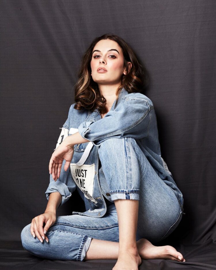 evelyn sharma feet 5