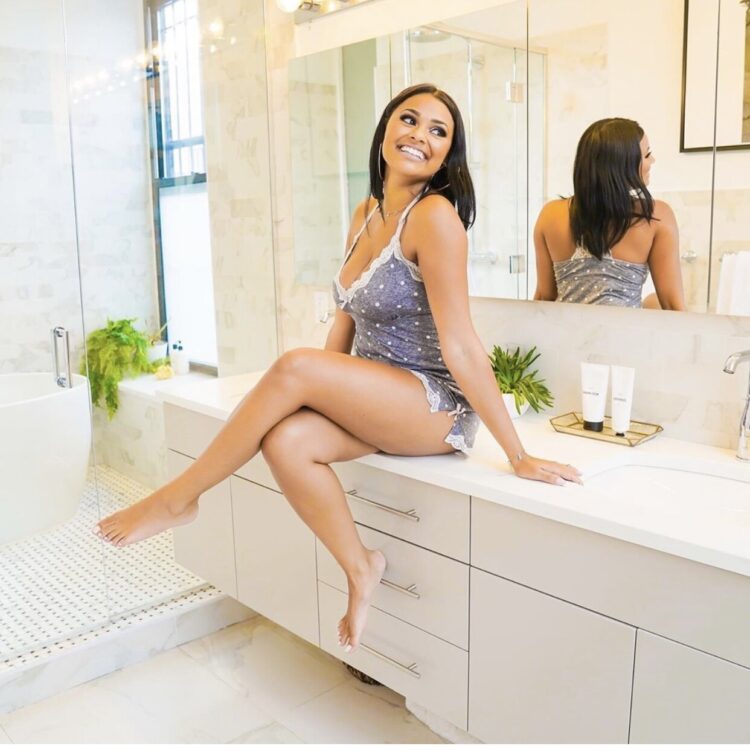 evette santos feet 1