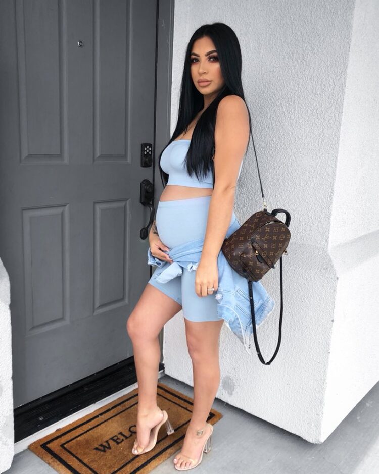 Evettexo Feet