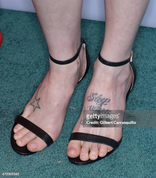 evie yannakidis feet 5