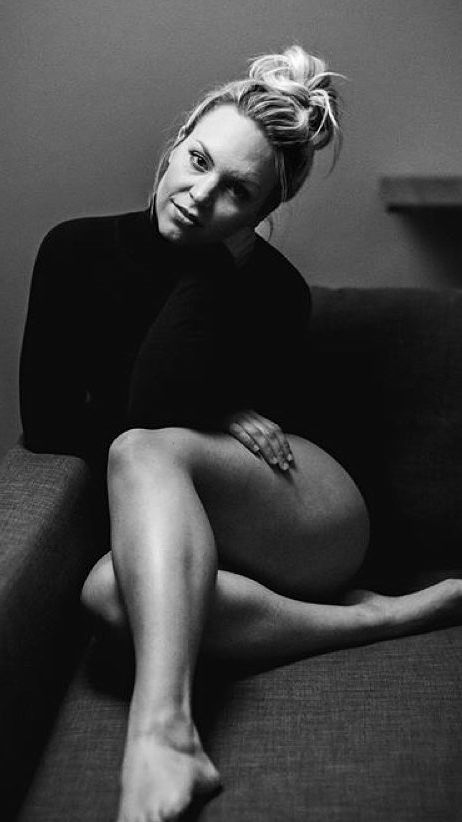 evynne hollens feet 3