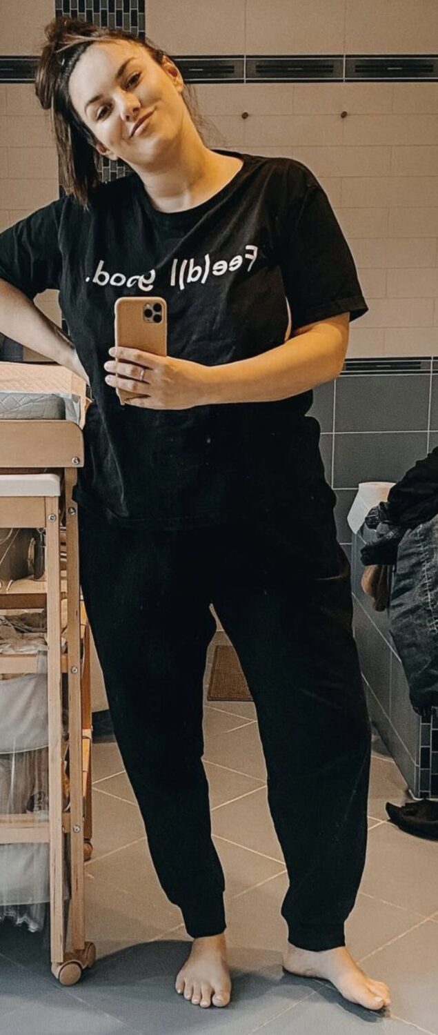 ewa farna feet scaled