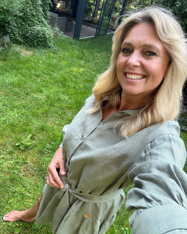 ewa wachowicz feet 2