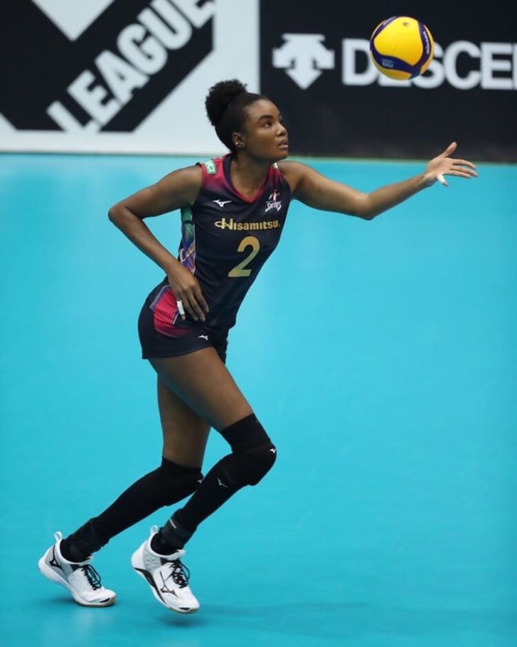 fabiana claudino feet 4