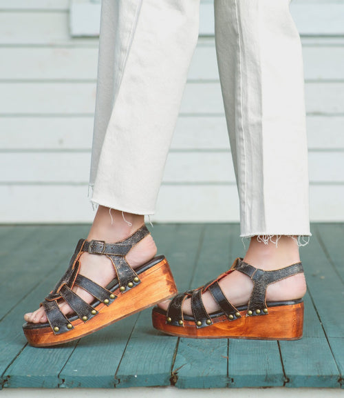 fabiola posada feet 4