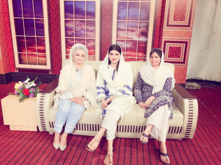 fahmida mirza feet 3