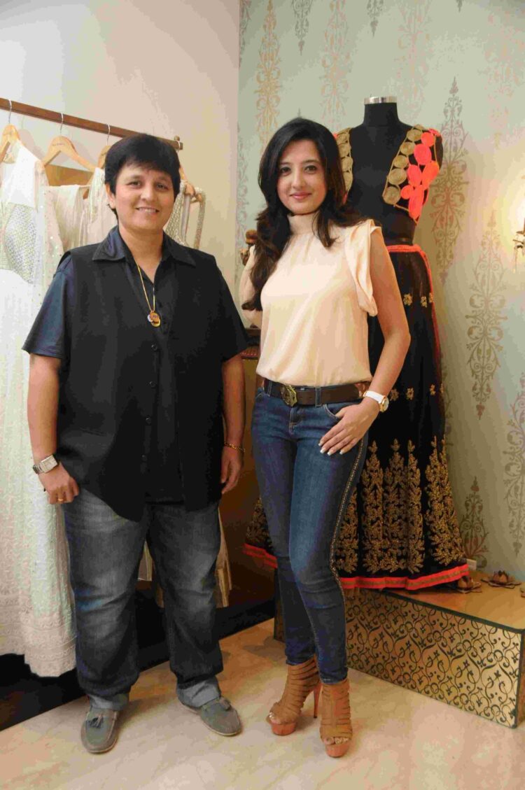 falguni pathak feet 3 scaled