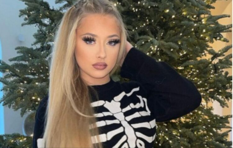 fallon twombley feet 2