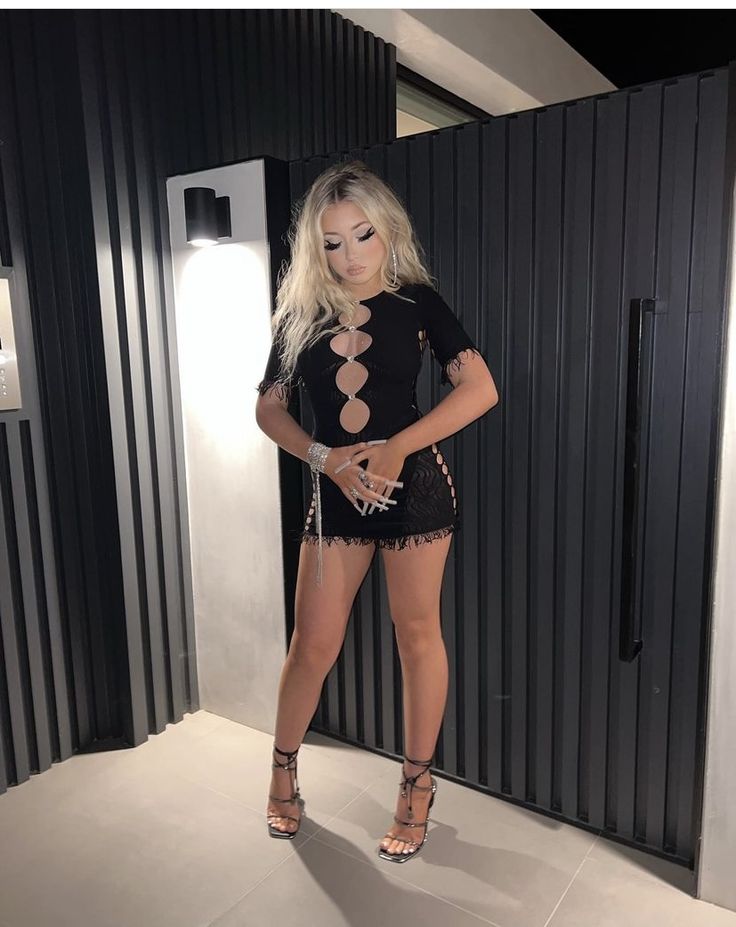 fallon twombley feet