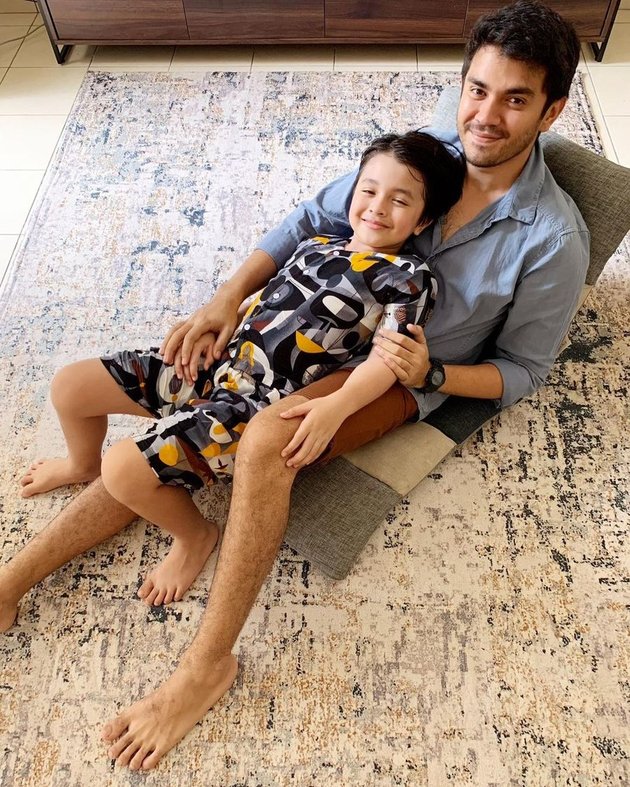 faradilla yoshi feet 3