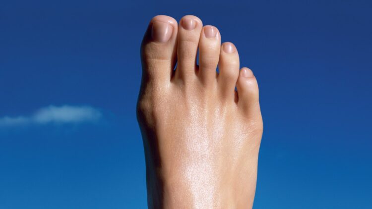 farrah alyse feet 2 scaled