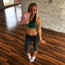 farrah mackenzie feet 4