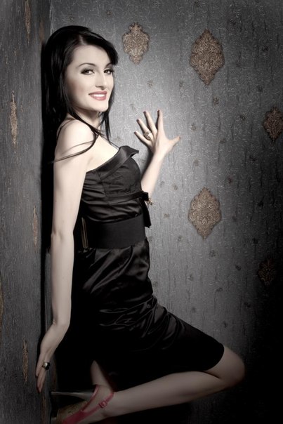 farzona khurshed feet 2