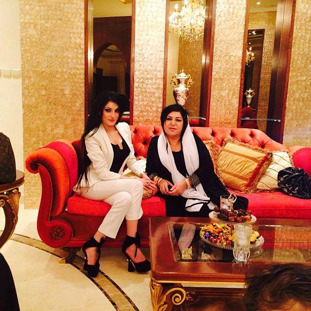 farzona khurshed feet 3