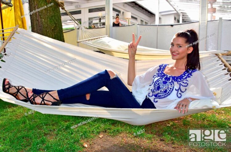 fata hasanovic feet 4