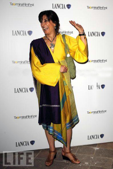 fatemeh motamedarya feet