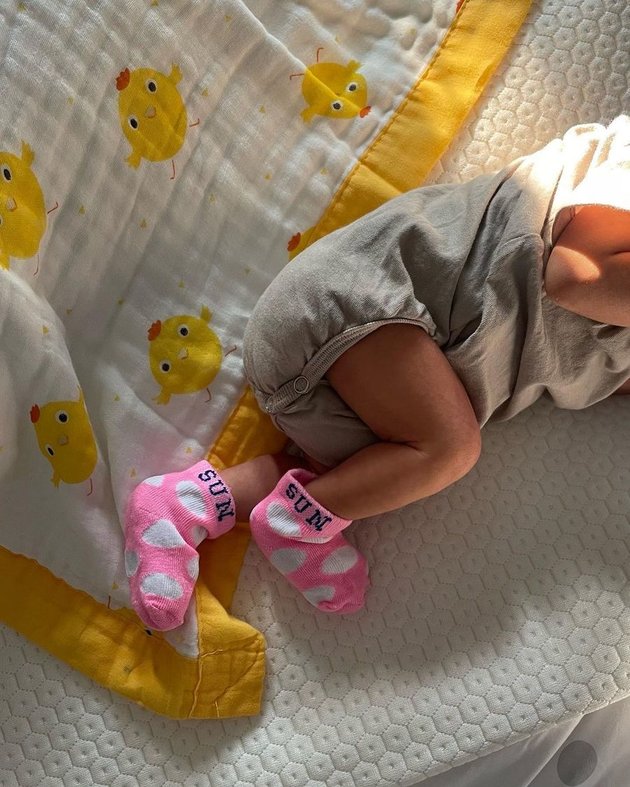 fathia izzati feet 6