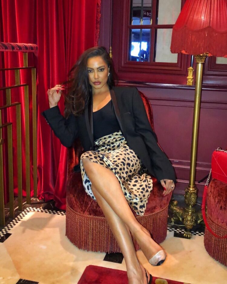 fatima almomen feet 1