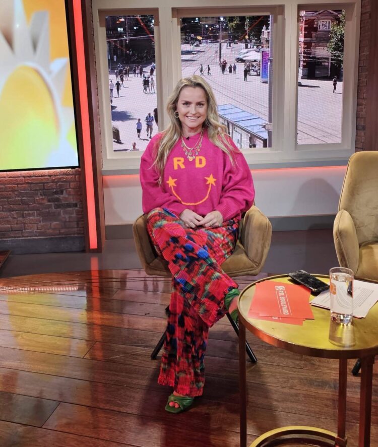 fatima moreira de melo feet 1