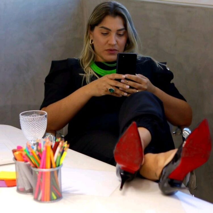 fatima queiroz feet 1