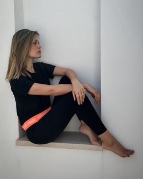 fatima trotta feet 4