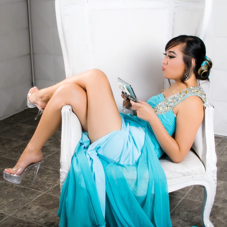 faye mata feet 1