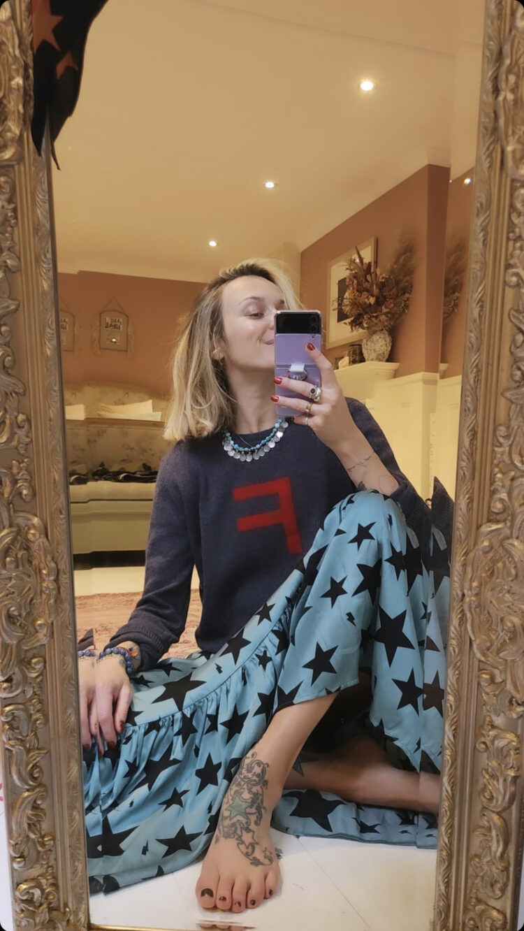 fearne cotton feet 3