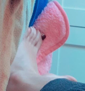 federica corti feet 4