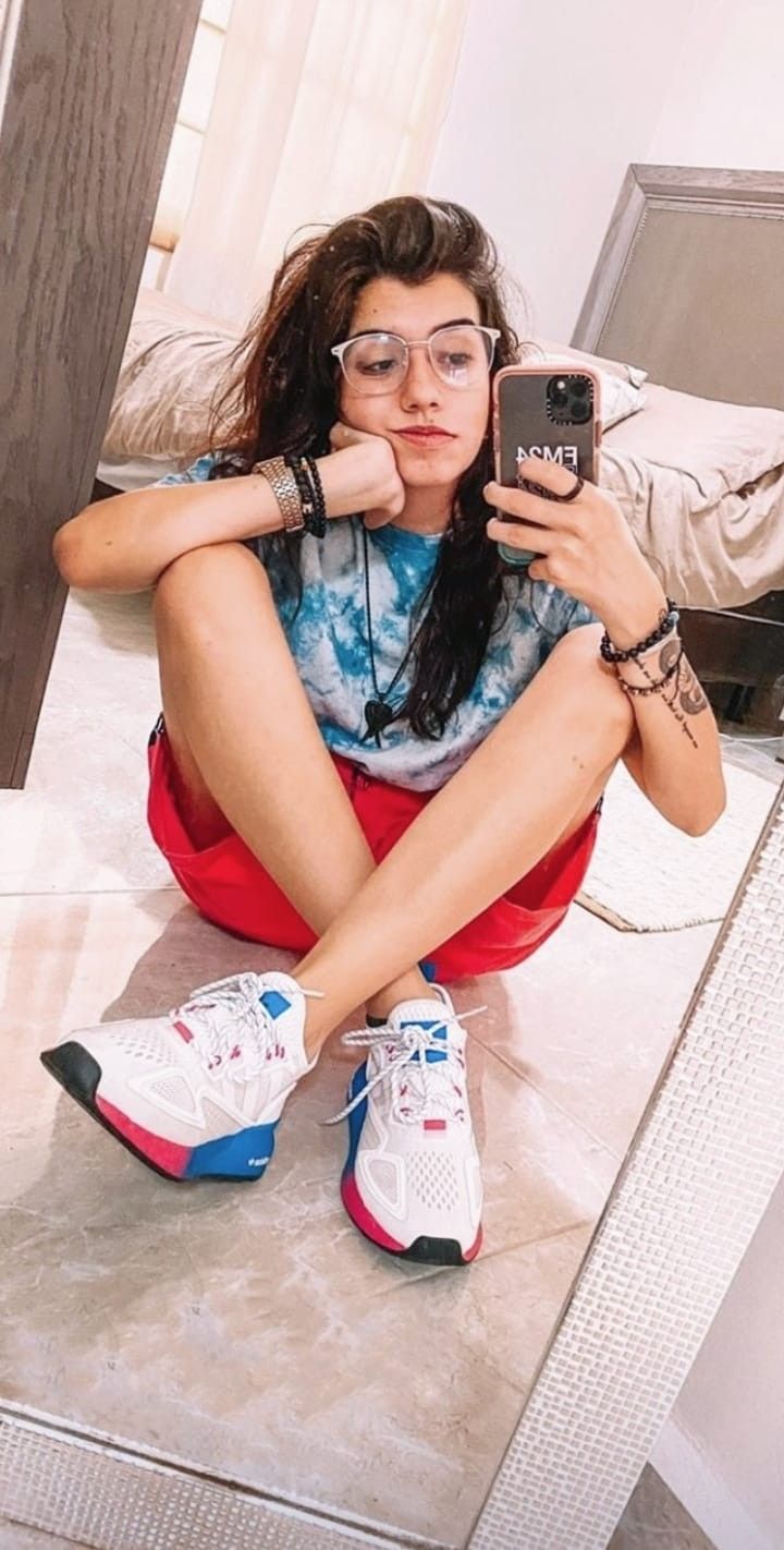 feerchaa pacheco feet