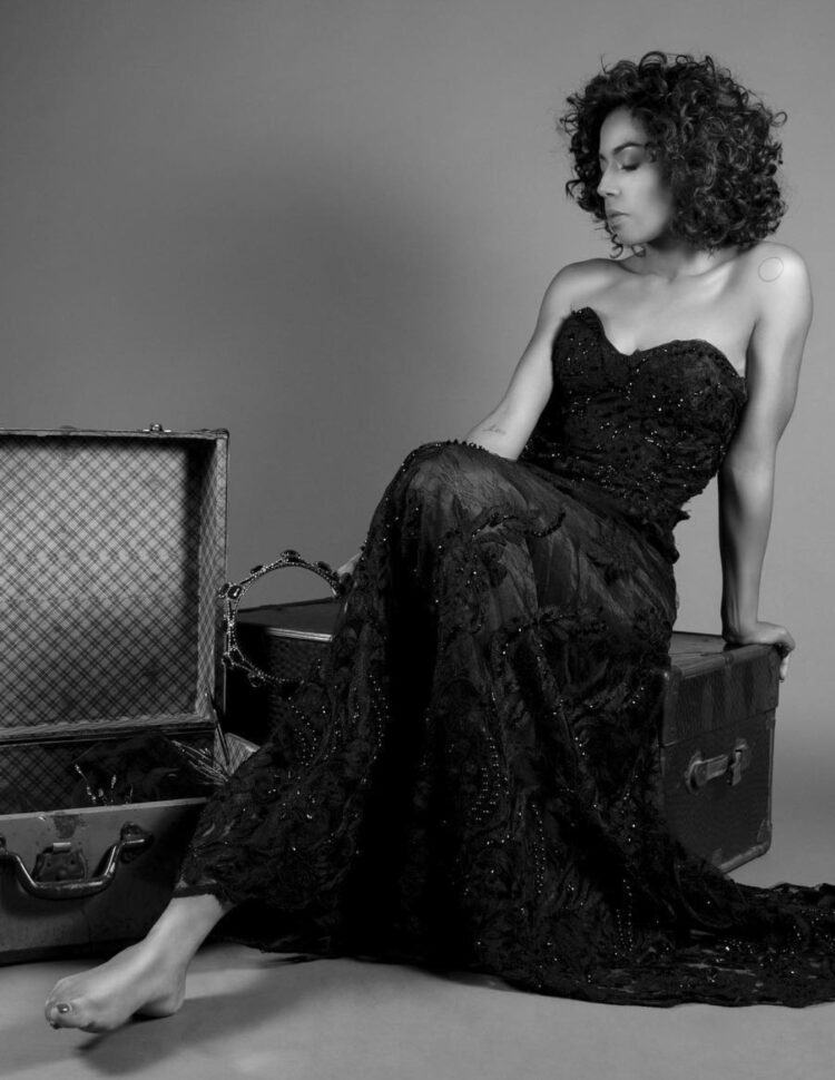 fela dominguez feet 4