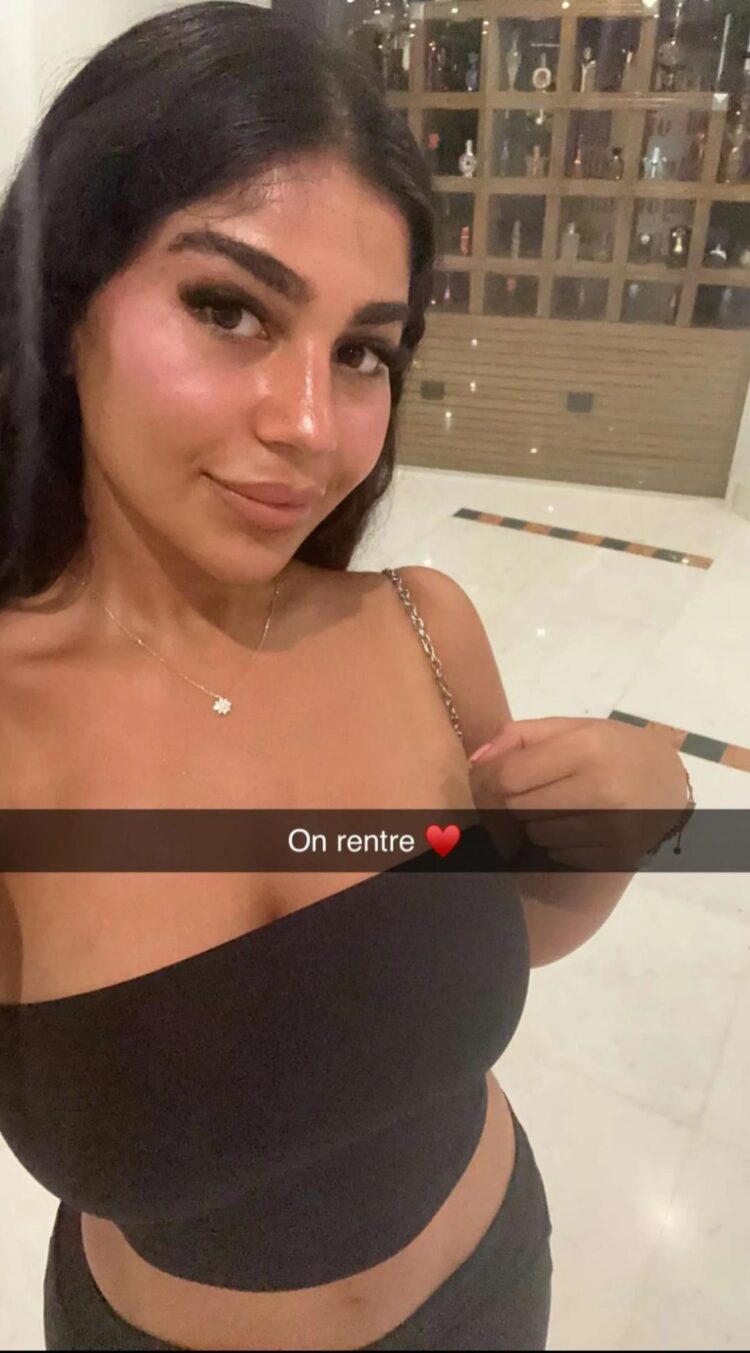 feliccia taskiran feet 6