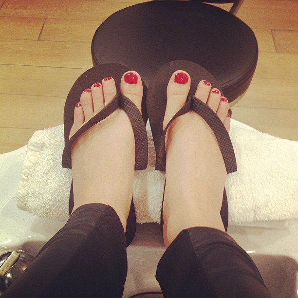 felicia barton feet 4