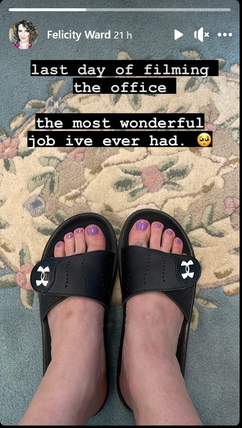 felicity ward feet 1