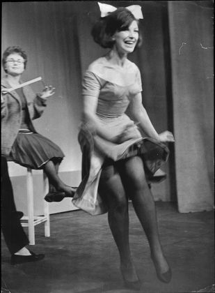 fenella fielding feet 4