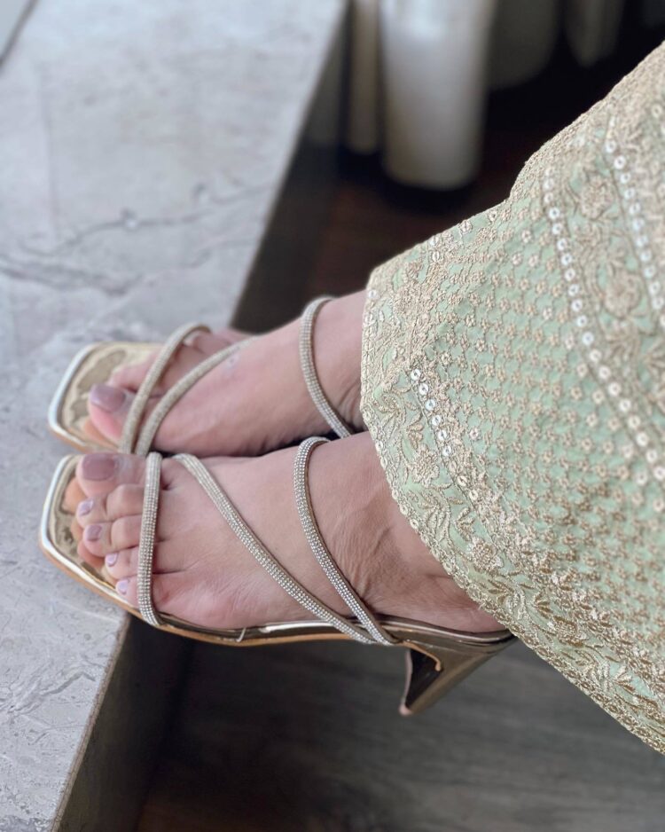 fenil umrigar feet 1