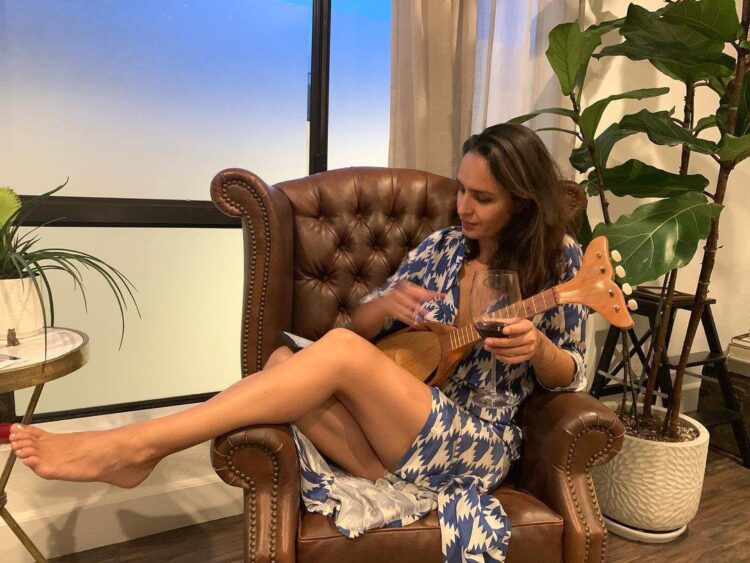 fernanda brown feet 1