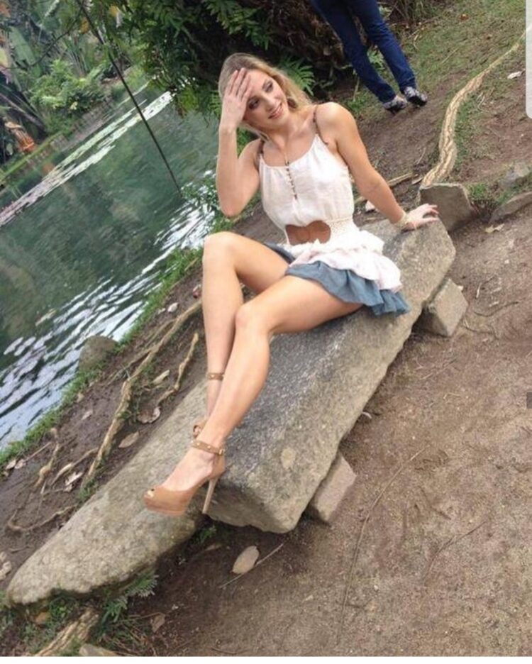 fernanda colombo feet 3