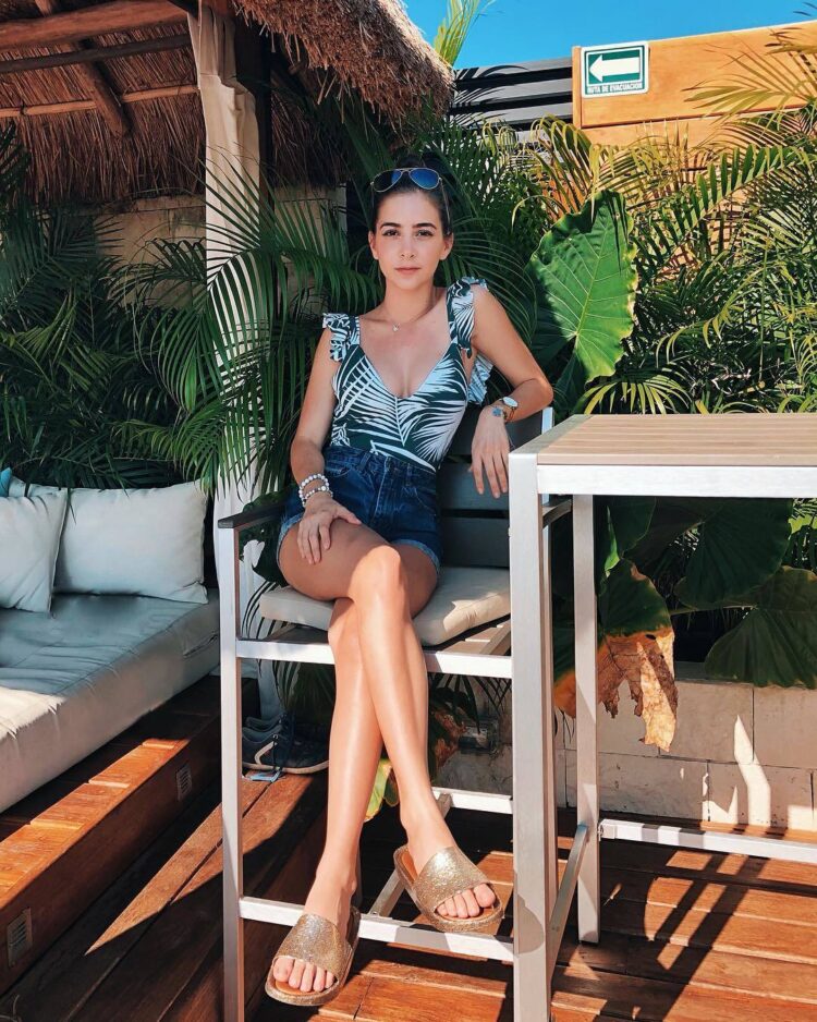 fernanda fuentes feet 1