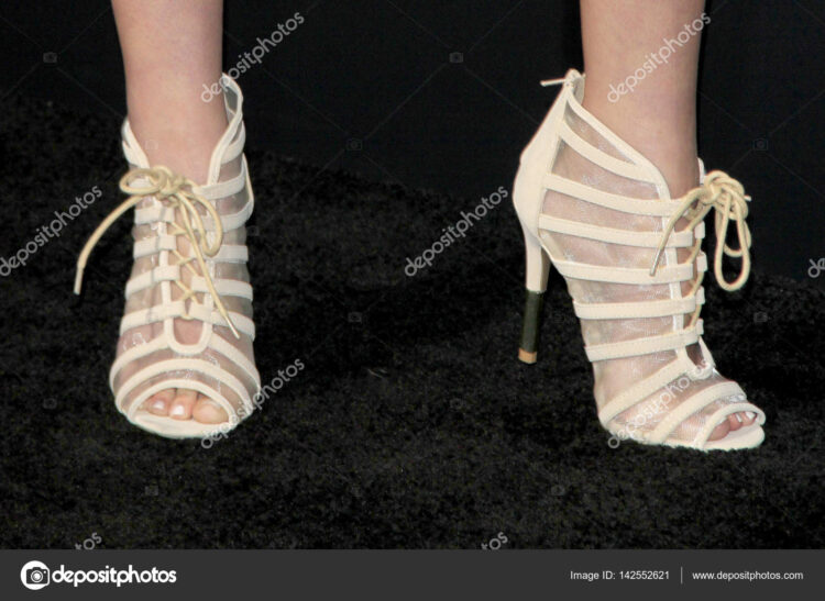 fernanda romero feet 6